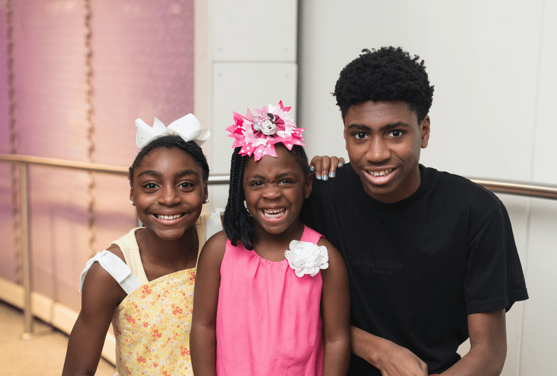 Elijah, London & Shyvi’A, 6812-6814